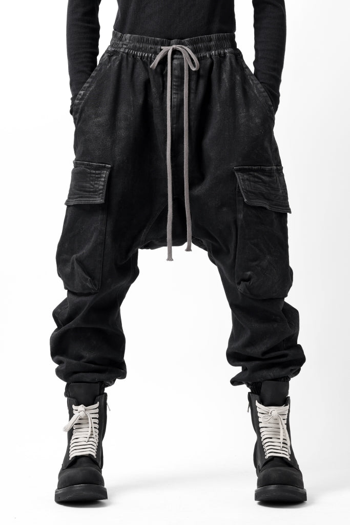 A.F ARTEFACT COATED EASY SAROUEL CARGO PANTS / HI-STRETCH DENIM