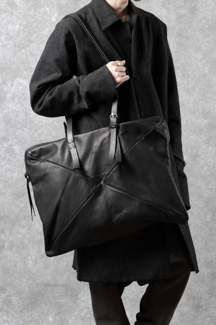 [ Bag ] m.a+ large folder bag / BE170/SY1.0 Price / ￥280,500 - (in tax) Foreign Price / ≒ $1,749.00 or €1.557,95 Size / un. (*One Size) Color / Black Material / Washable Calf Leather