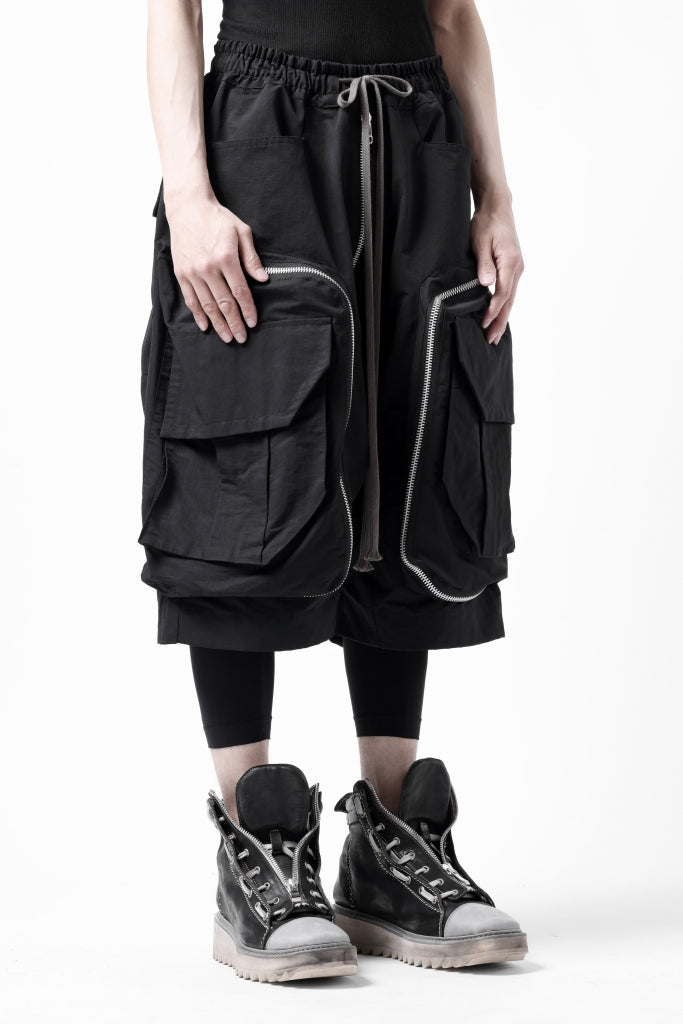 A.F ARTEFACT RADICAL-ZIP MILITARY SARROUEL SHORTS