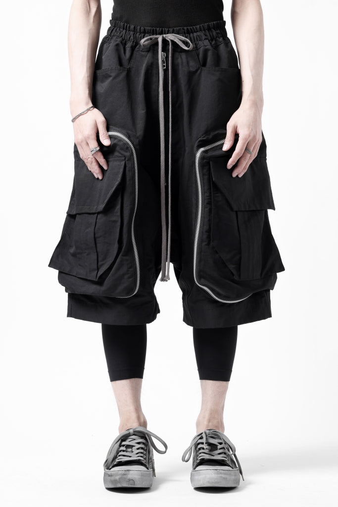 A.F ARTEFACT RADICAL-ZIP MILITARY SARROUEL SHORTS