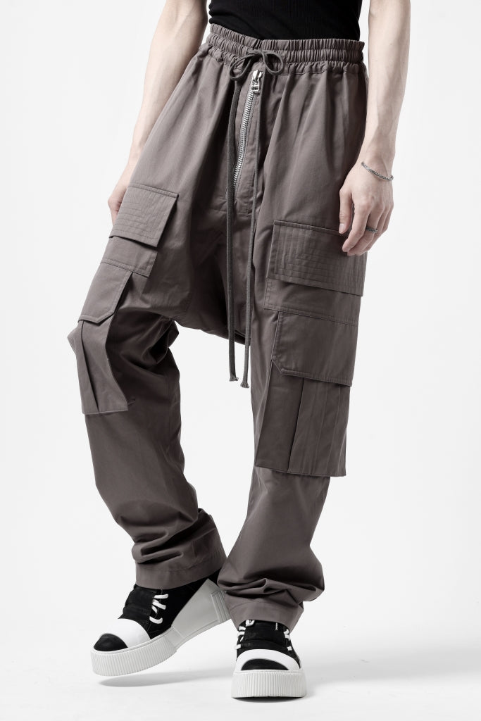 A.F ARTEFACT FRONT ZIP CARGO SARORUEL EASY PANTS