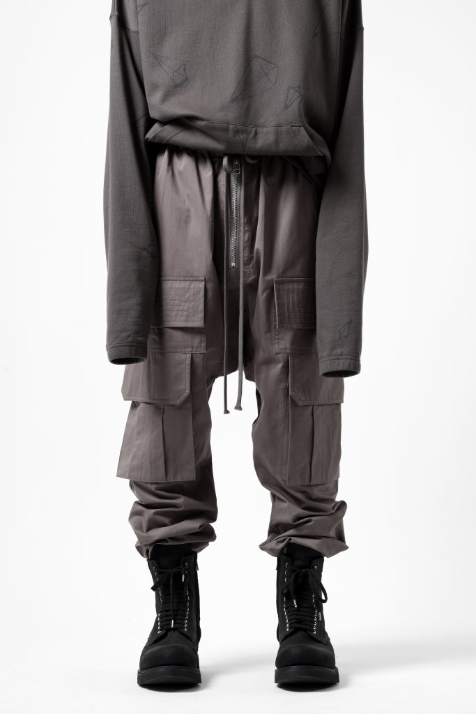 A.F ARTEFACT FRONT ZIP CARGO SARORUEL EASY PANTS