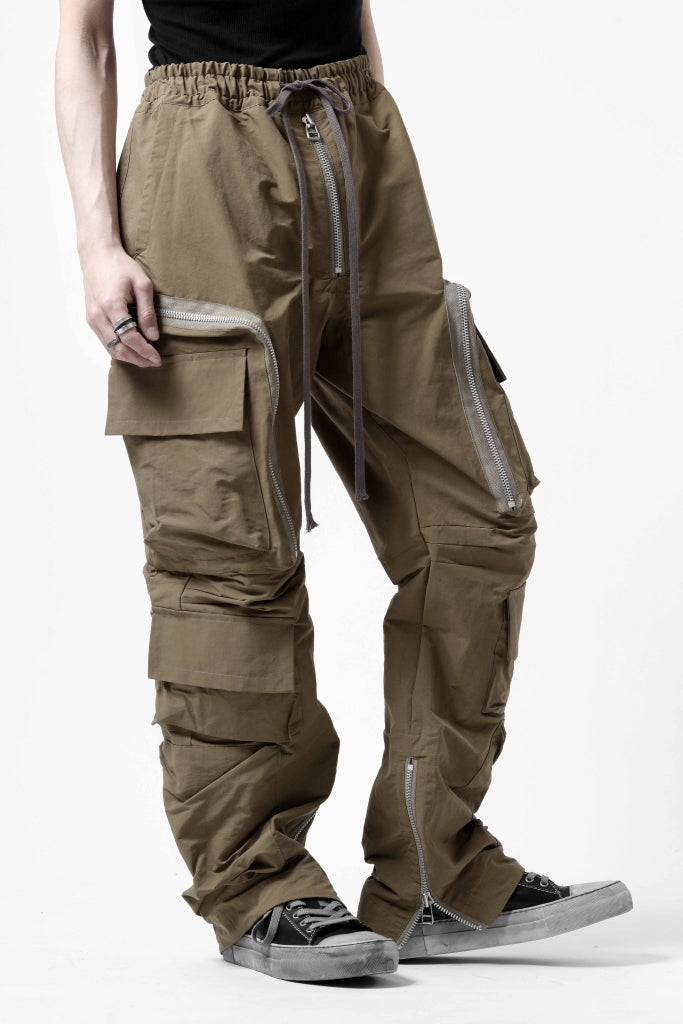 A.F ARTEFACT RADICAL-ZIP FIELD PANTS