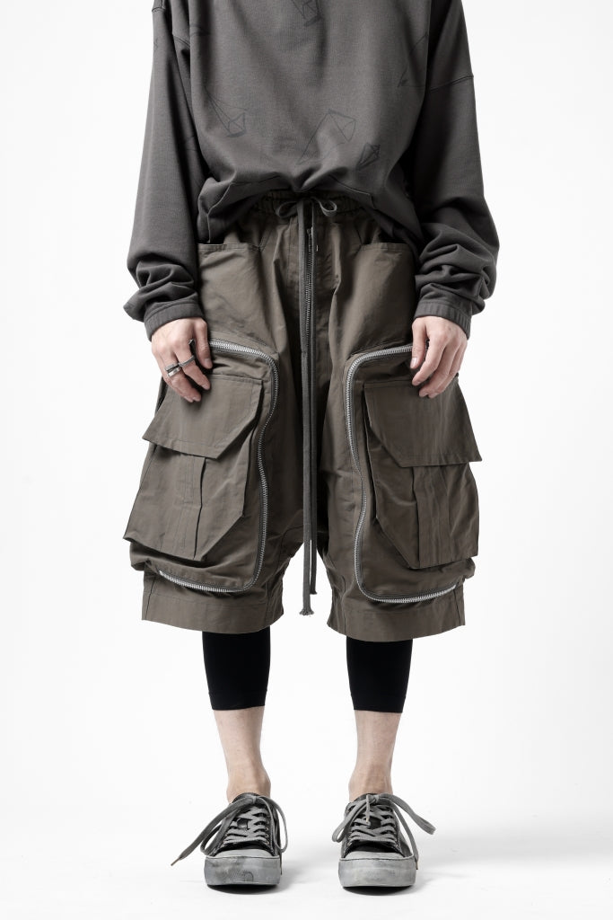 A.F ARTEFACT RADICAL-ZIP MILITARY SARROUEL SHORTS