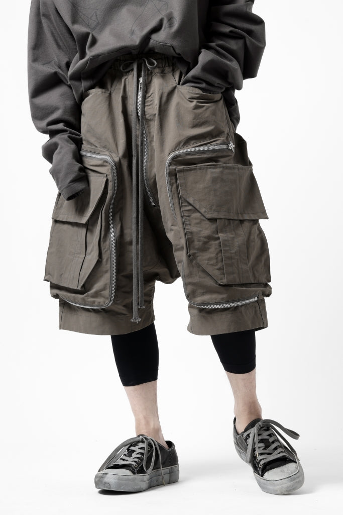 A.F ARTEFACT RADICAL-ZIP MILITARY SARROUEL SHORTS