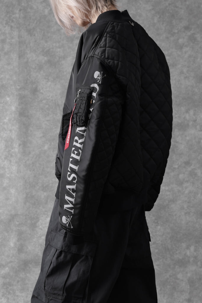 mastermind WORLD x ALPHA INDUSTRIES RIVERSIBLE MA-1 JACKET