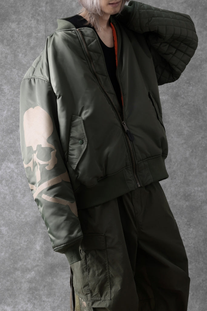 mastermind WORLD x ALPHA INDUSTRIES RIVERSIBLE MA-1 JACKET