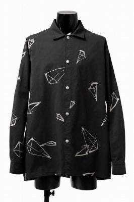 A.F ARTEFACT PYRA PATTERN PRINT SWITCHING LONG SLEEVE SHIRT