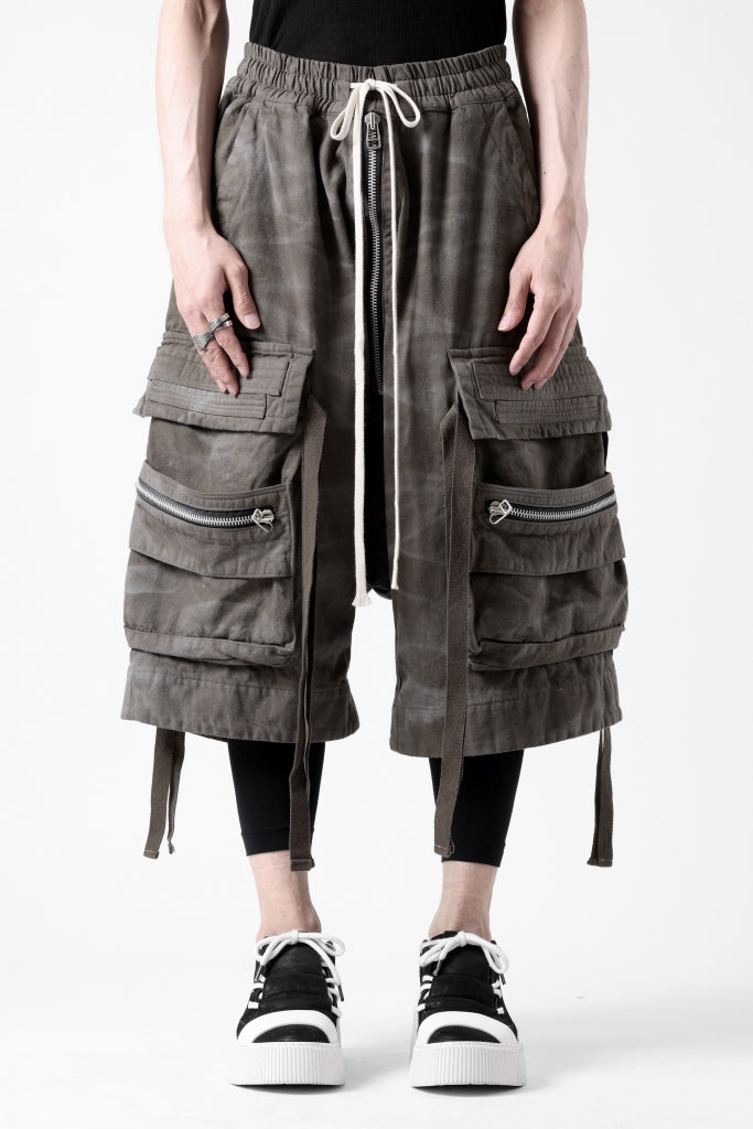 A.F ARTEFACT LOWCROTCH MILITARY WIDE SHORTS / VINTAGE DYED