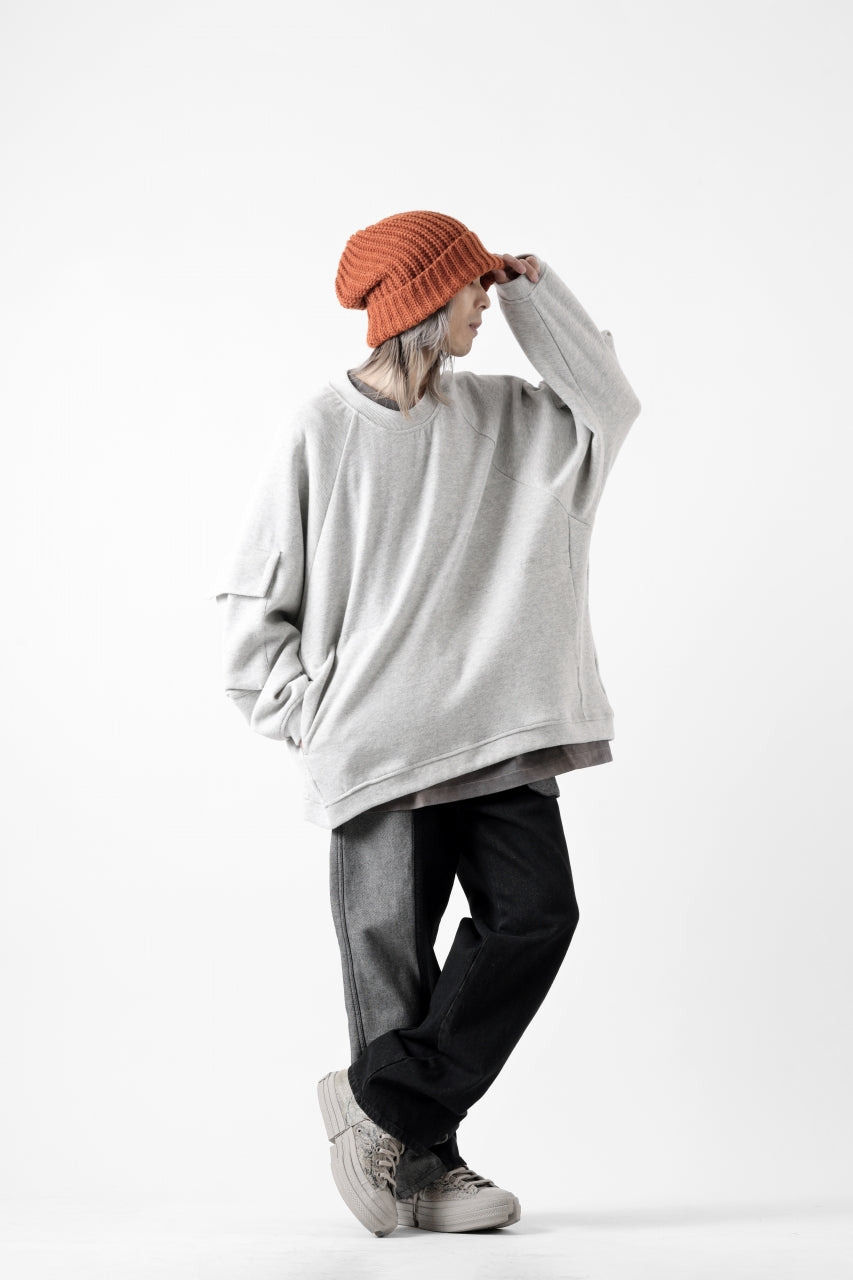 A.F ARTEFACT FLAP POCKET RAGLAN TOP