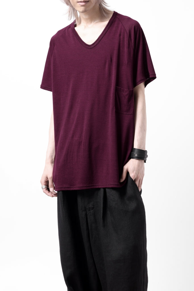 https://loom-osaka.com/collections/capertica/products/capertica-oversized-s-s-tee-super-120s-washable-wool-jersey-darkness