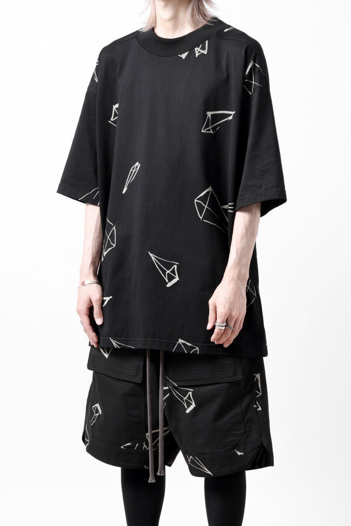 A.F ARTEFACT PYRA PATTERN PRINT THICK-COLLAR LOOSEY TEE