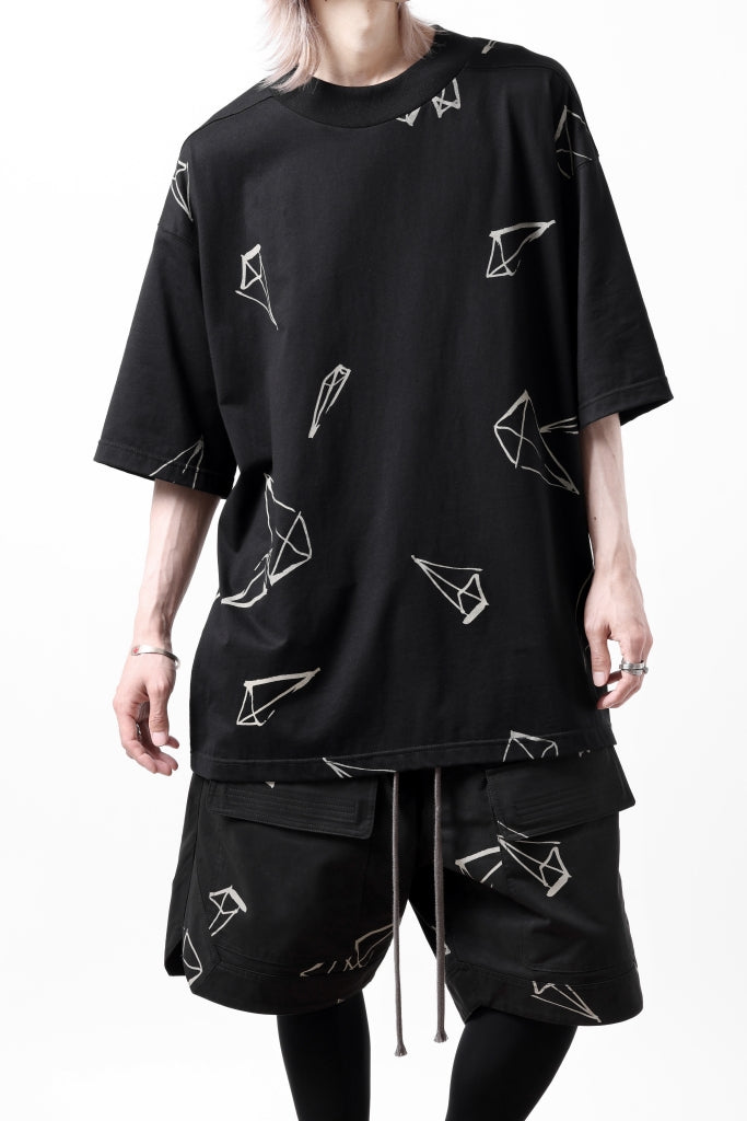 A.F ARTEFACT PYRA PATTERN PRINT THICK-COLLAR LOOSEY TEE