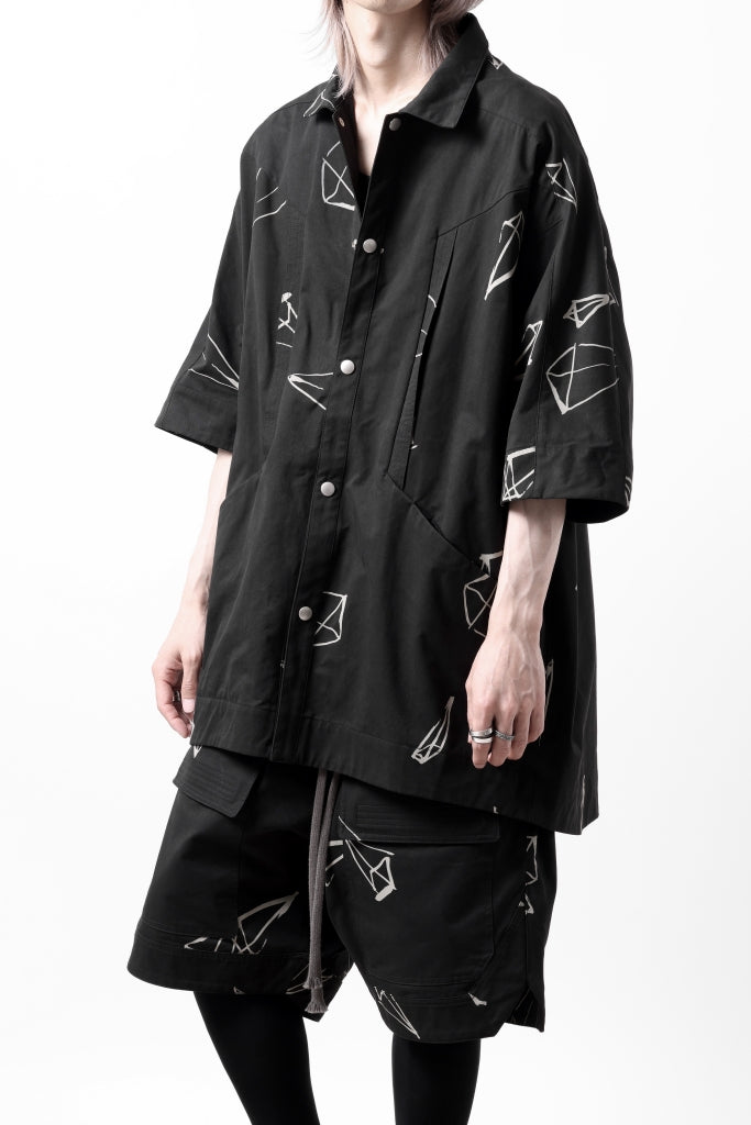 A.F ARTEFACT PYRA PATTERN PRINT H/S COVER-ALL SHIRT