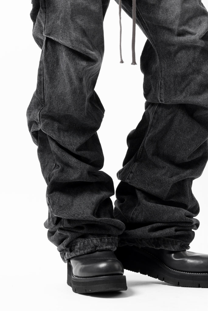 A.F ARTEFACT TUCK VOLUME BAGGY PANTS / FADED DENIM