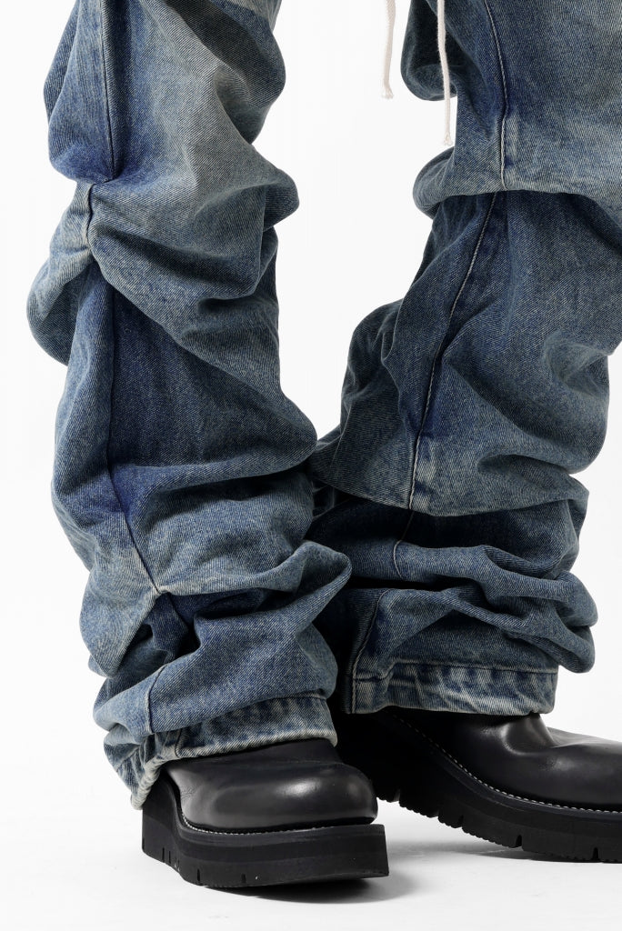 A.F ARTEFACT TUCK VOLUME BAGGY PANTS / FADED DENIM