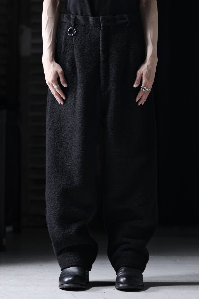 th products KAPOOR / Wide Tapered Pants / travel wool premiere