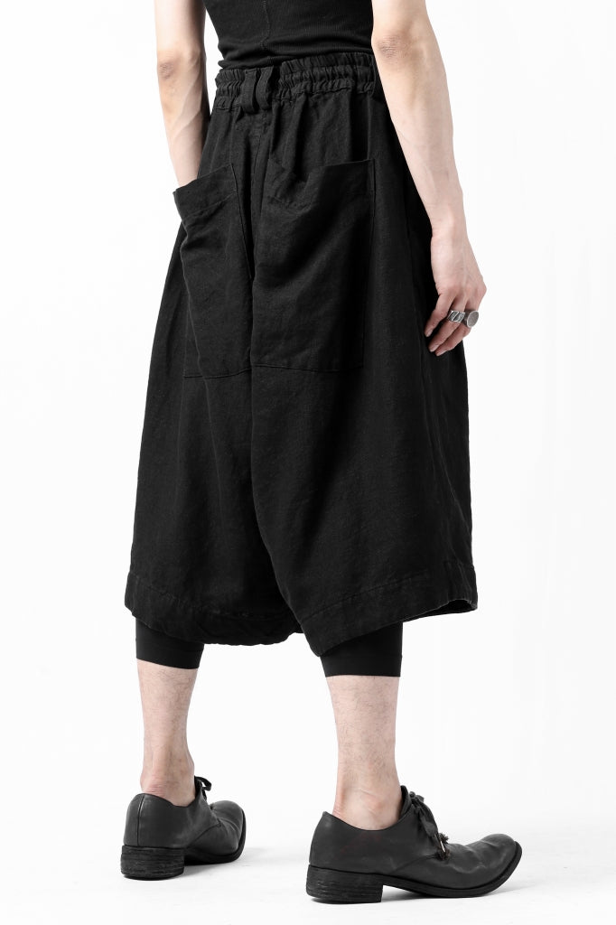 _vital tucked volume short pants / linen washer