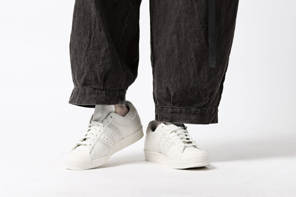 [ Shoes ] Y-3 Yohji Yamamoto SUPER STAR LOW SNEAKERS Price / ￥48,400 - (in tax) Foreign Price / ≒ $380.00 or €348,95 Size / 26.5cm,27cm Color / Off White Material / Cow Leather,Rubber   