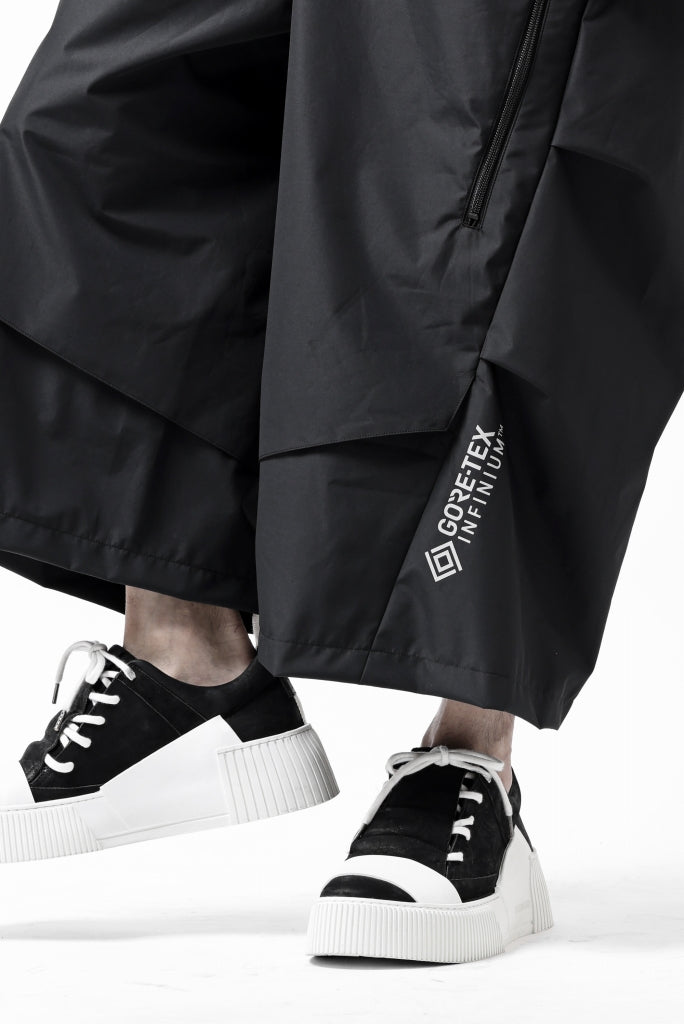 D-VEC x ALMOSTBLACK WIDE CROPPED TROUSERS / GORE-TEX INFINIUM™ POLARIS 2L