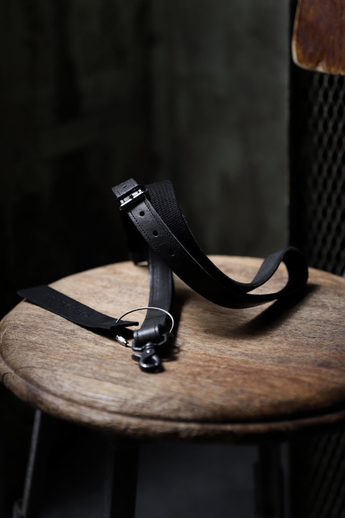Portaille "Limited Made" NECK STRAP / OIL PRESSED STEER