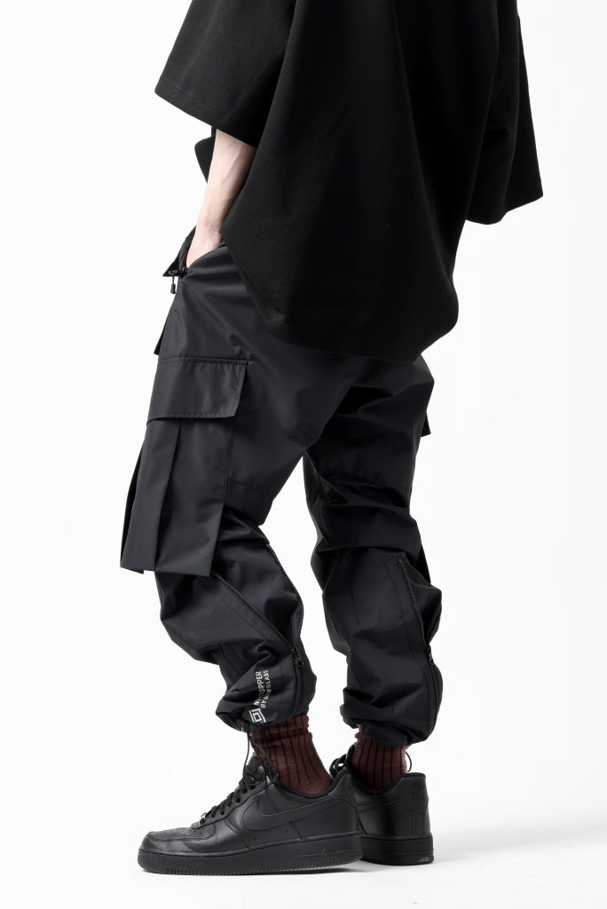 D-VEC x ALMOSTBLACK 6 POCKET TROUSERS / WINDSTOPPER BY GORE-TEX LABS 2L