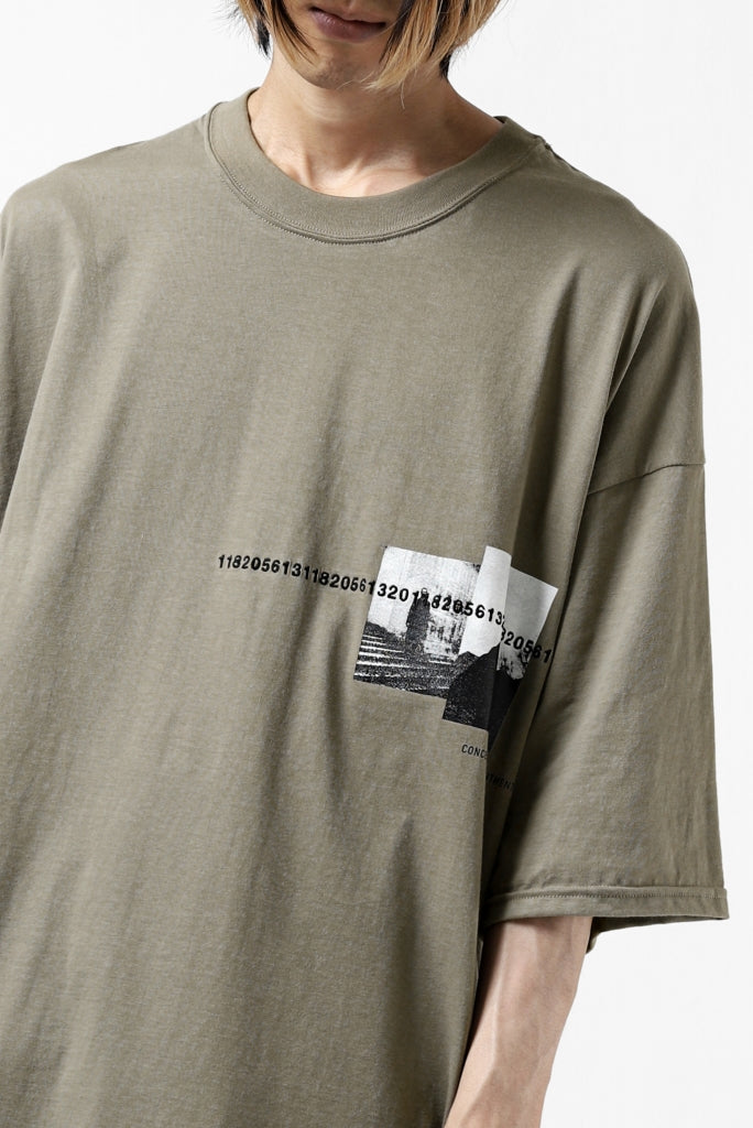 [ T-Shirt ] A.F ARTEFACT "chest” BOXYFIT T-SHIRT