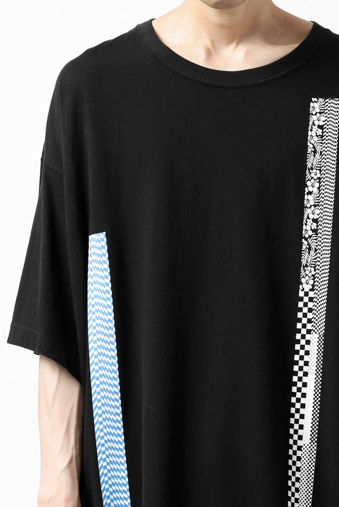 FACETASM BARCODE PRINT TEE 