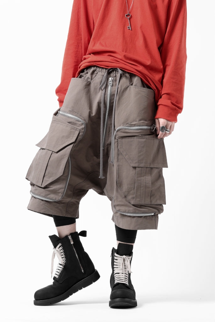 A.F ARTEFACT RADICAL-ZIP MILITARY SARROUEL SHORTS