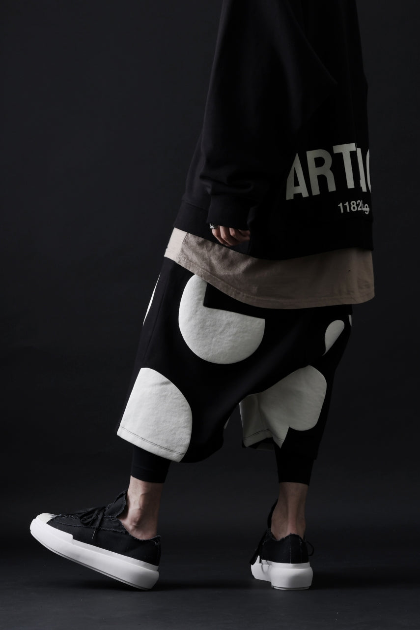 A.F ARTEFACT POLKA PATTERN SWEAT SARROUEL SHORTS