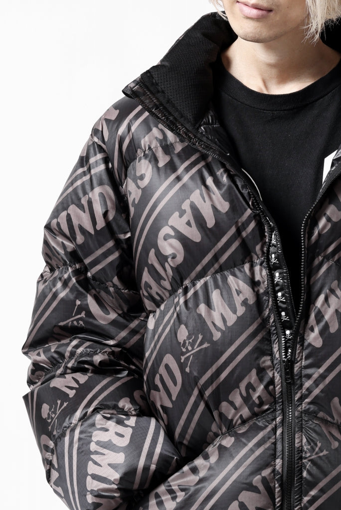 mastermind WORLD x Rocky Mountain Featherbed STAND DOWN JACKET 