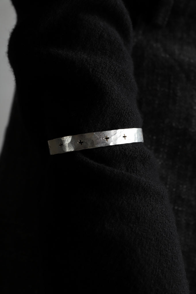 m.a+ silver stitched cross bracelet / AB18/AG