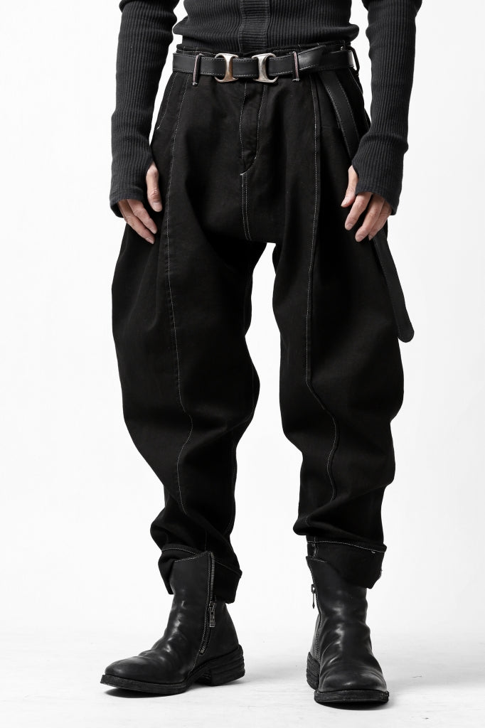 incarnation SELVEDGE JEAN TUCK TAPERED TROUSERS / ITALY 12oz DENIM (PIECE DYED BLACK)