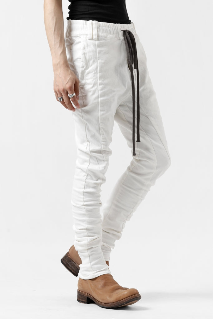 A.F ARTEFACT "thin-3D" WASHER DENIM ANATOMICAL PANTS