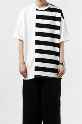 A.F ARTEFACT "DIVISION" BOXY FIT TEE