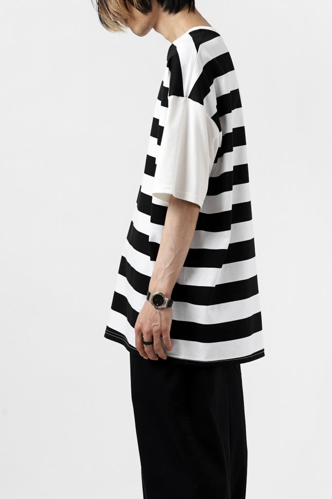 A.F ARTEFACT "DIVISION" BOXY FIT TEE