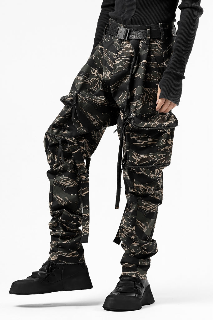 LEMURIA BONDAGE ZIP CARGO POCKET TROUSERS / STRETCH WEAPON