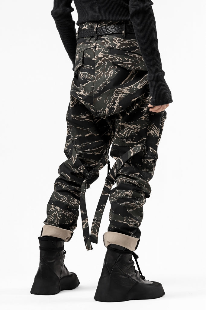 LEMURIA BONDAGE ZIP CARGO POCKET TROUSERS / STRETCH WEAPON