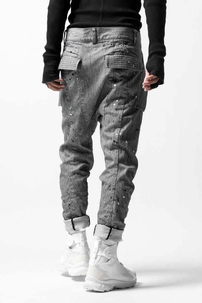 DEFORMATER.® SLIM FIT JEANS WITH FLAP DETAIL / VERTICAL DENIM (ASPHALT)