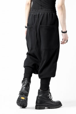 A.F ARTEFACT "JOCKEY" SWEATER SARROUEL PANTS