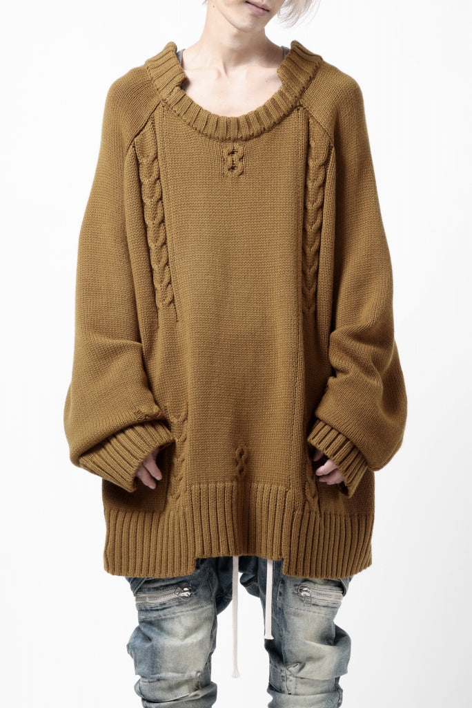 [ Knit ] A.F ARTEFACT LOWGAUGE CABLE KNIT PULLOVER IRREGULAR-HEM Price / ￥36,300 - (in tax) Foreign Price / ≒ $250.00 or €255,95 Size / 1, 3 (*Wearing ; 3) Color / Mustard Material / Wool, Nylon, PEs