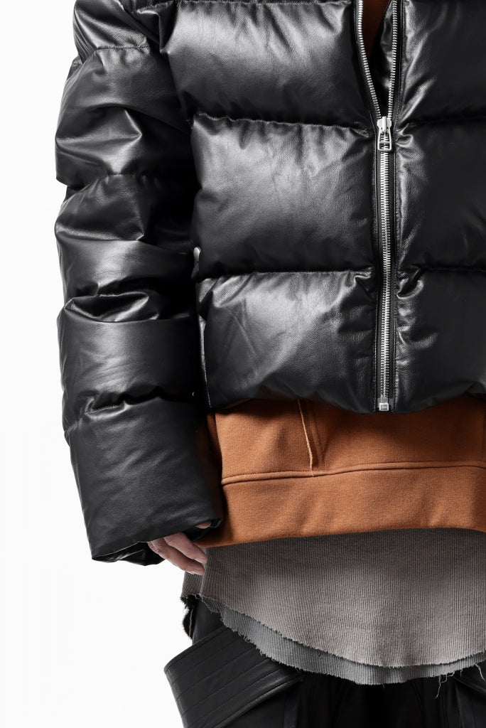 A.F ARTEFACT SHEEP SKIN LEATHER HIGH-NECK SHORT DOWN JACKET