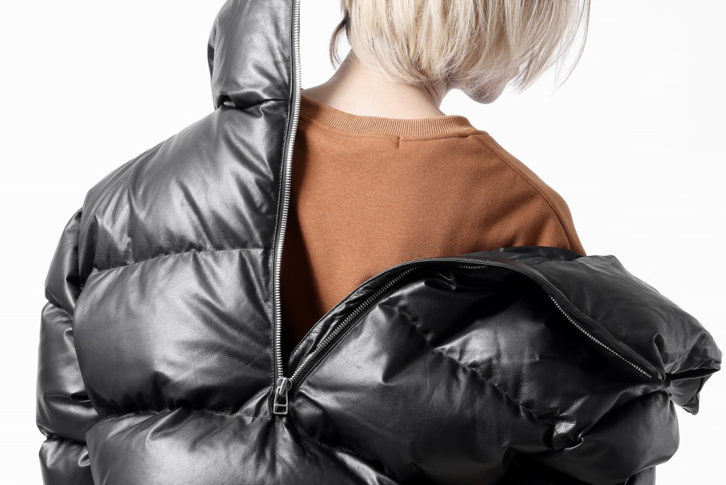 A.F ARTEFACT SHEEP SKIN LEATHER HIGH-NECK SHORT DOWN JACKET