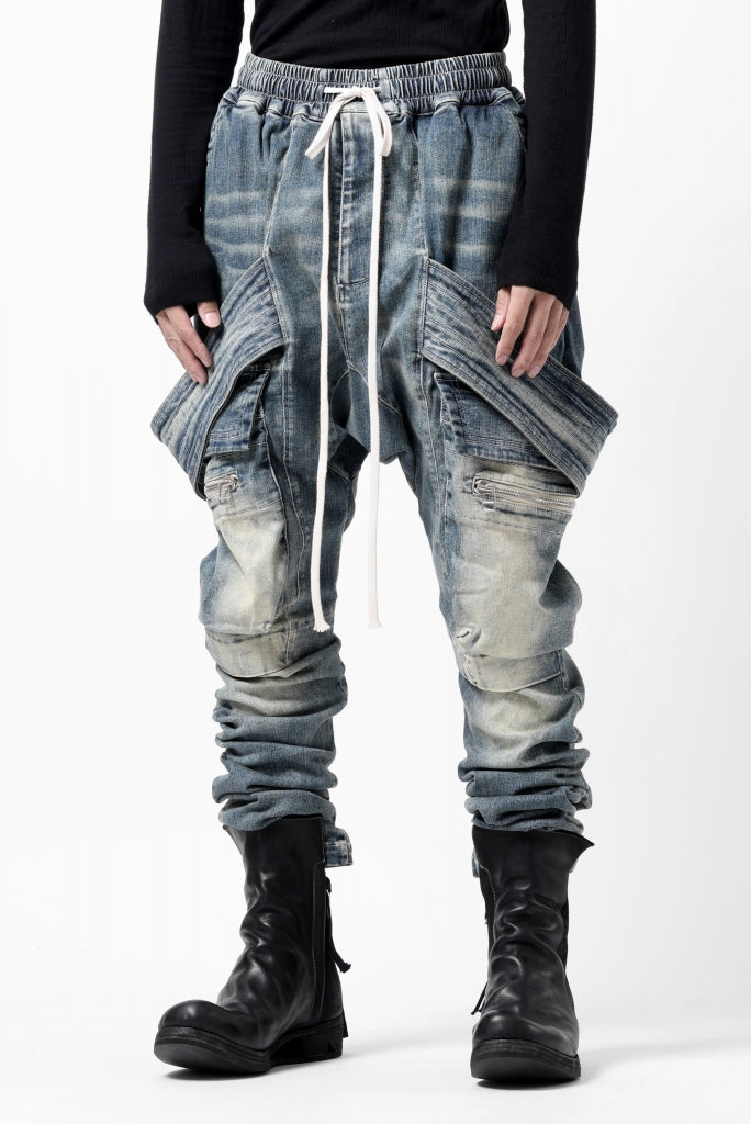 A.F ARTEFACT FLAP-DETAIL SLIM CARGO PANTS / FADED AGEING DENIM