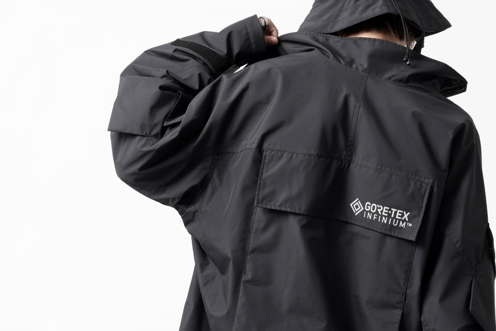 D-VEC x ALMOSTBLACK HOODED JACKET / GORE-TEX PRODUCT 2L PRIMALOFT SHELL