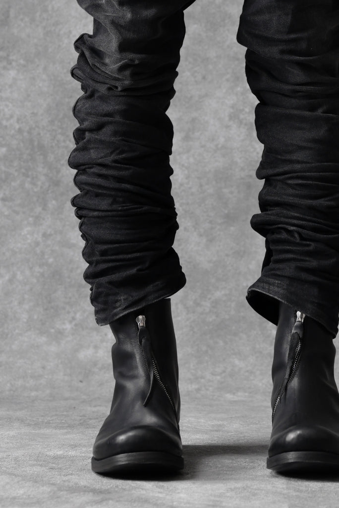 BORIS BIDJAN SABERI TIGHT FIT PANTS / STONE WASHED & USED EFFECT & BODY MOLDED "P13.TF-F1603K"