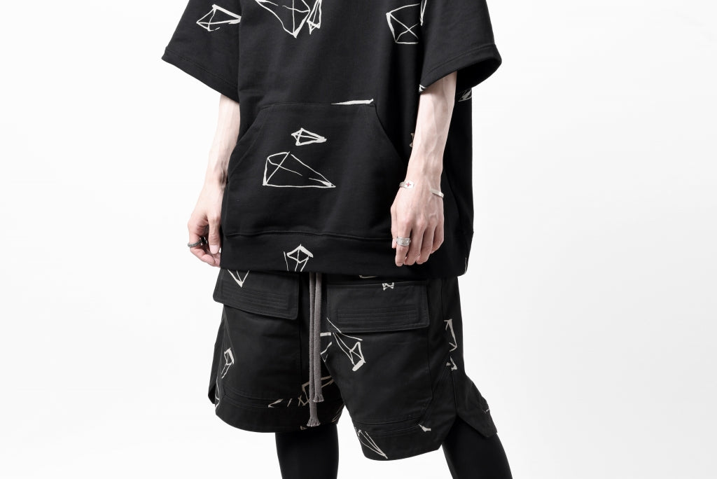 A.F ARTEFACT PYRA PATTERN PRINT SWEAT HOODIE SHORT SLEEVE