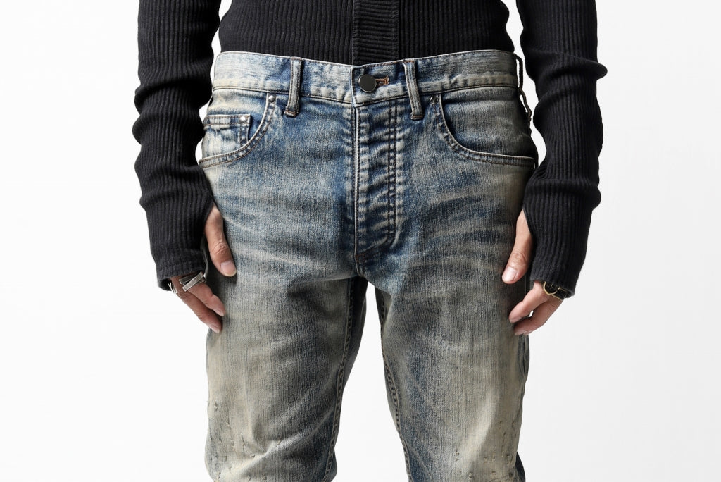 LOST ANGELS DISTRESSED DENIM PANTS / SKINNY SHAPE