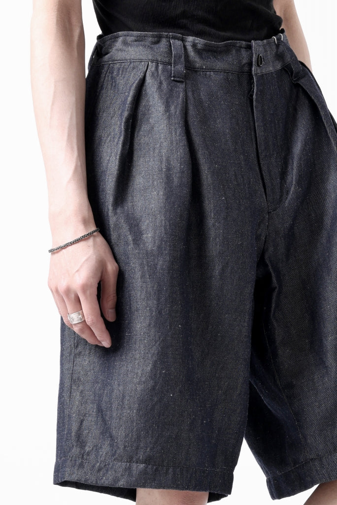 CAPERTICA 2-TUCK WIDE SHORTS / WASHABLE WOOL x LINEN GABARDINE