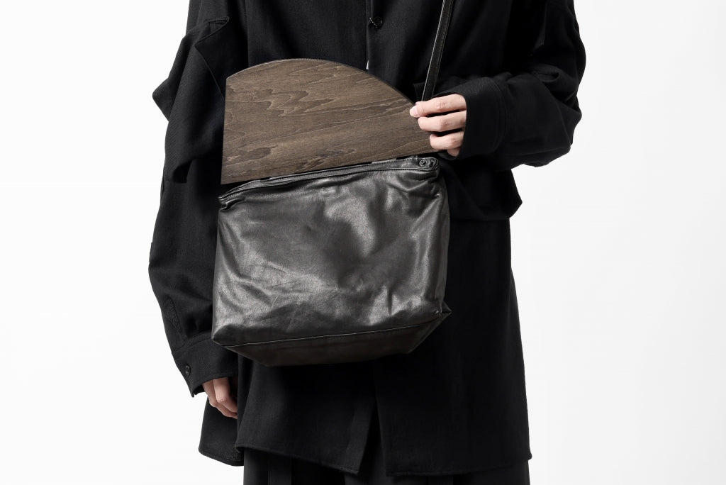 discord Yohji Yamamoto Namu Shoulder Bag / Soft Shrink Cow Leather + Wood